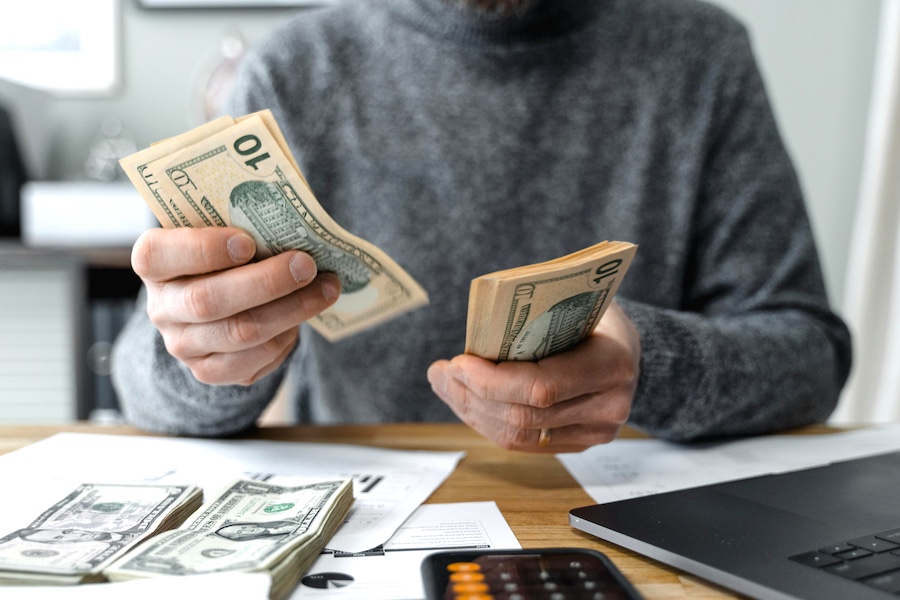 Temporary Roles That Pay Well in Spring